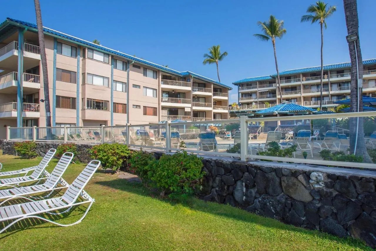 New! Kona Reef Resort Oceanfront 2 Bdrm, 2 Bath D-11 Right On The Ocean! Casago Kona Kailua-Kona